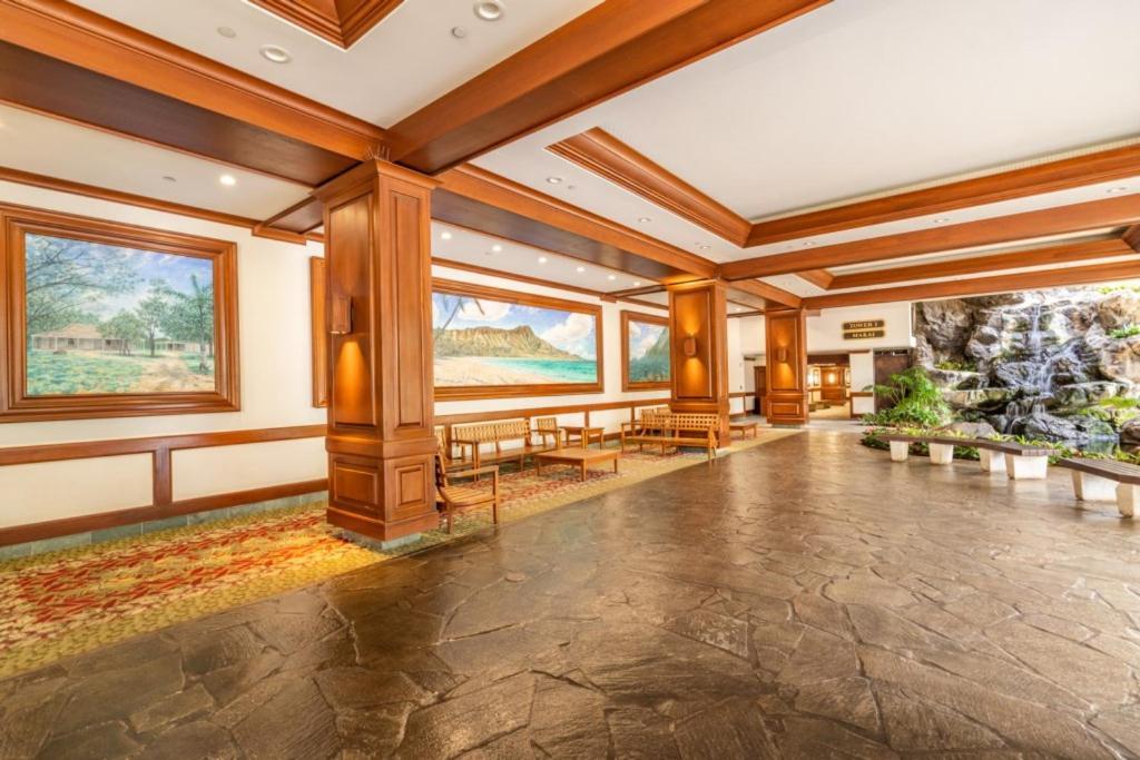 Waikiki Banyan W-Ocean Views With Free Parking! Apartment Хонолулу Екстериор снимка