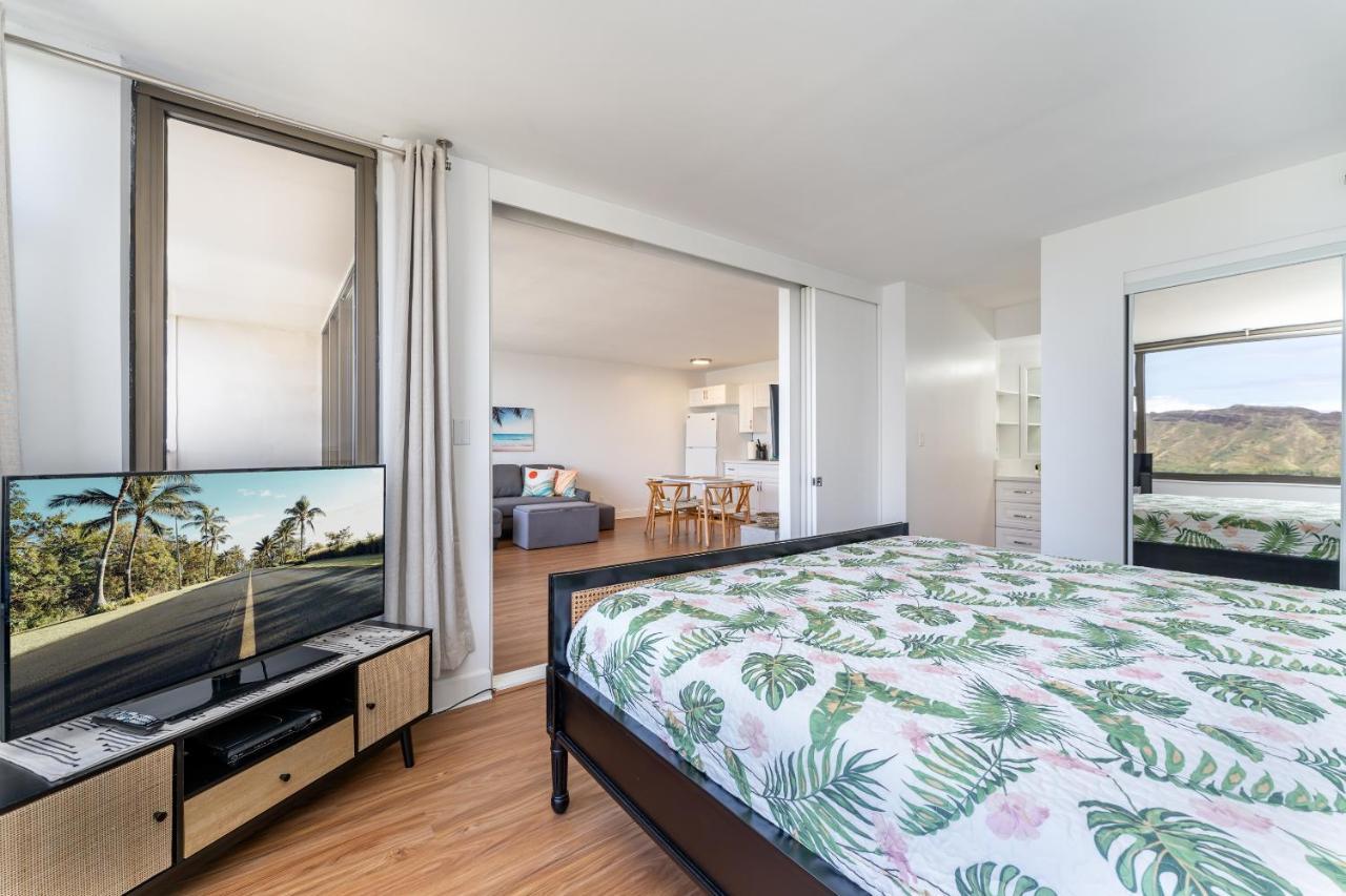 Waikiki Banyan W-Ocean Views With Free Parking! Apartment Хонолулу Екстериор снимка